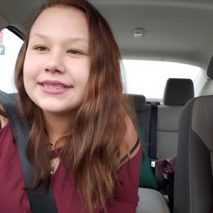 Meet your Posher, Lydia